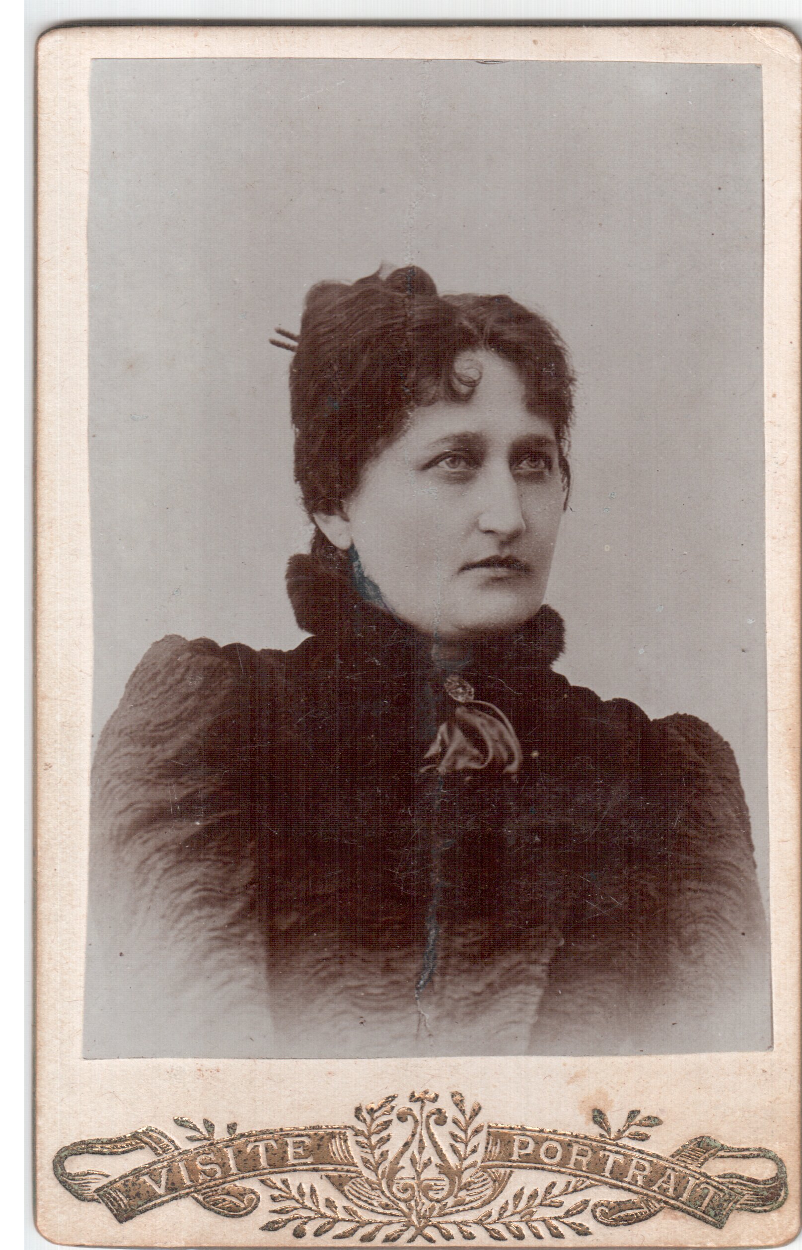 “Be yourself and only yourself”: 10 theses of Ukrainian feminism from Natalia Kobrynska